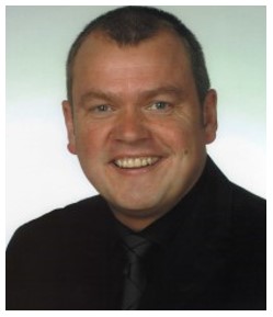 JOHN EVANS....COMEDIAN