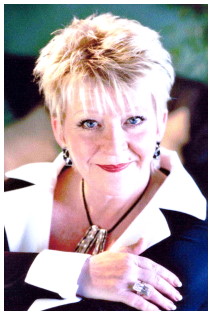 PAULINE DANIELS....COMEDIENNE, ACTRESS